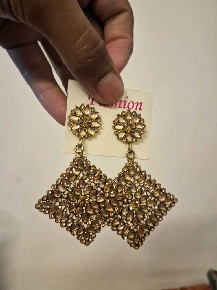 Elegant Gold-Tone Drop Earrings