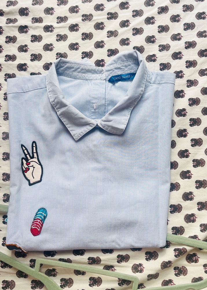 blue color top