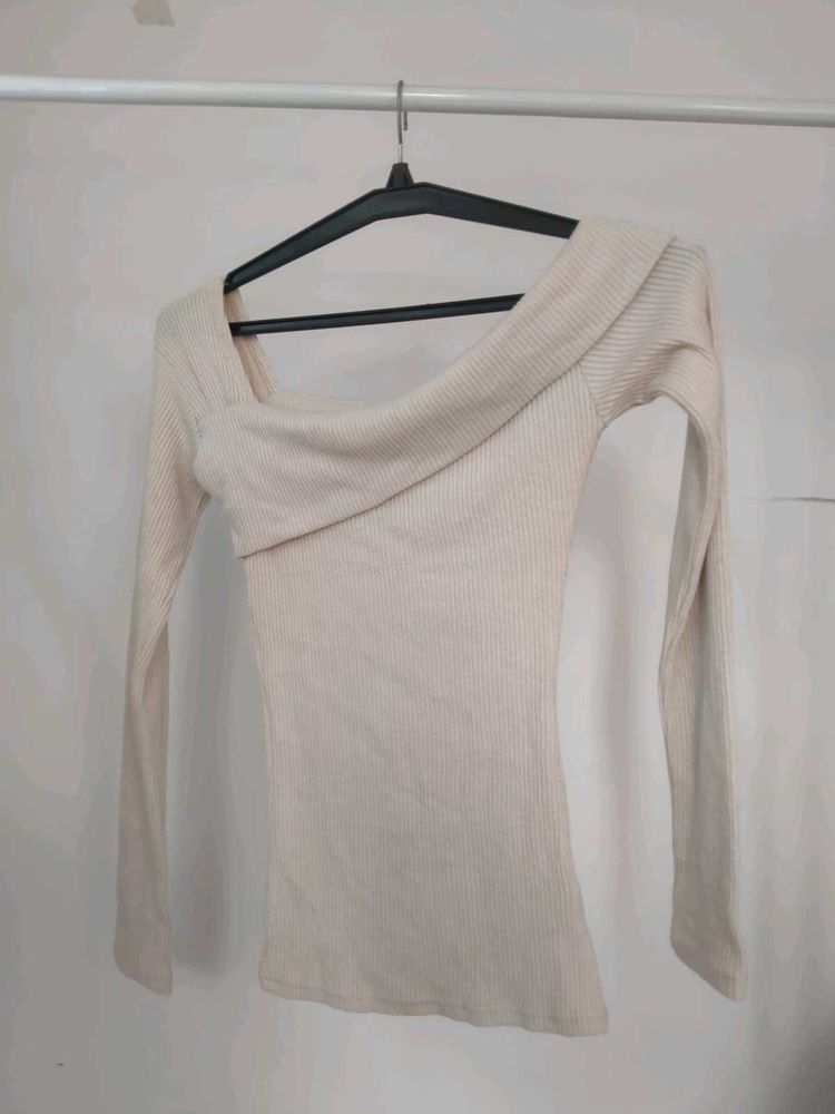 Off Shoulder