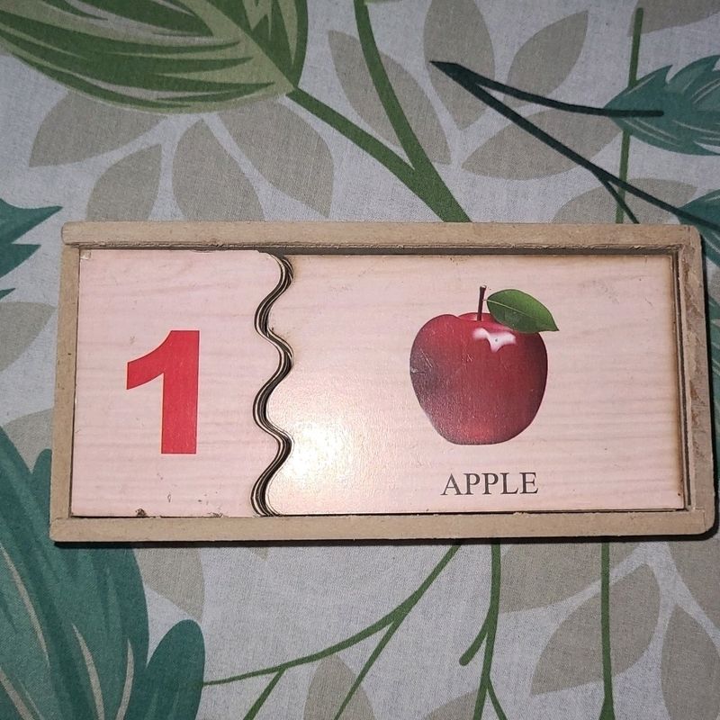 Wooden Jigsaw Puzzel to Learn Numbers And Fruits