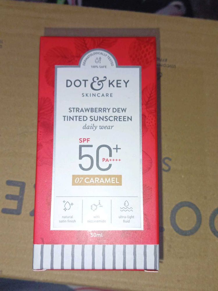 DOT &amp; KEY Sunscreen SPF 50+