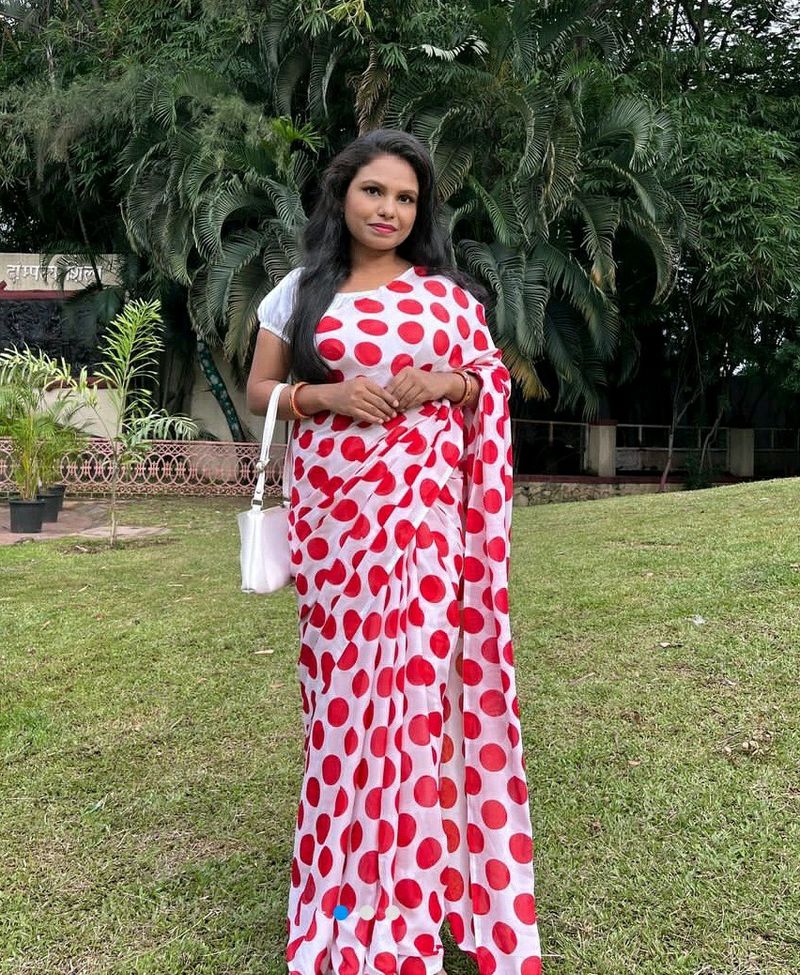 Brand New Premium Rad Saree For Woman