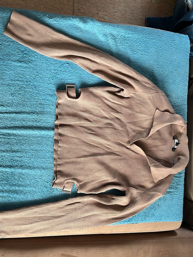 Ribbed Knit Long Sleeve Top