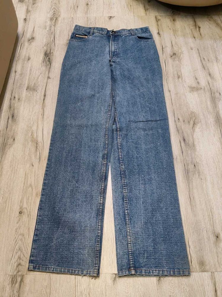 Ma2211 Campas baggy jeans waist 30 inches