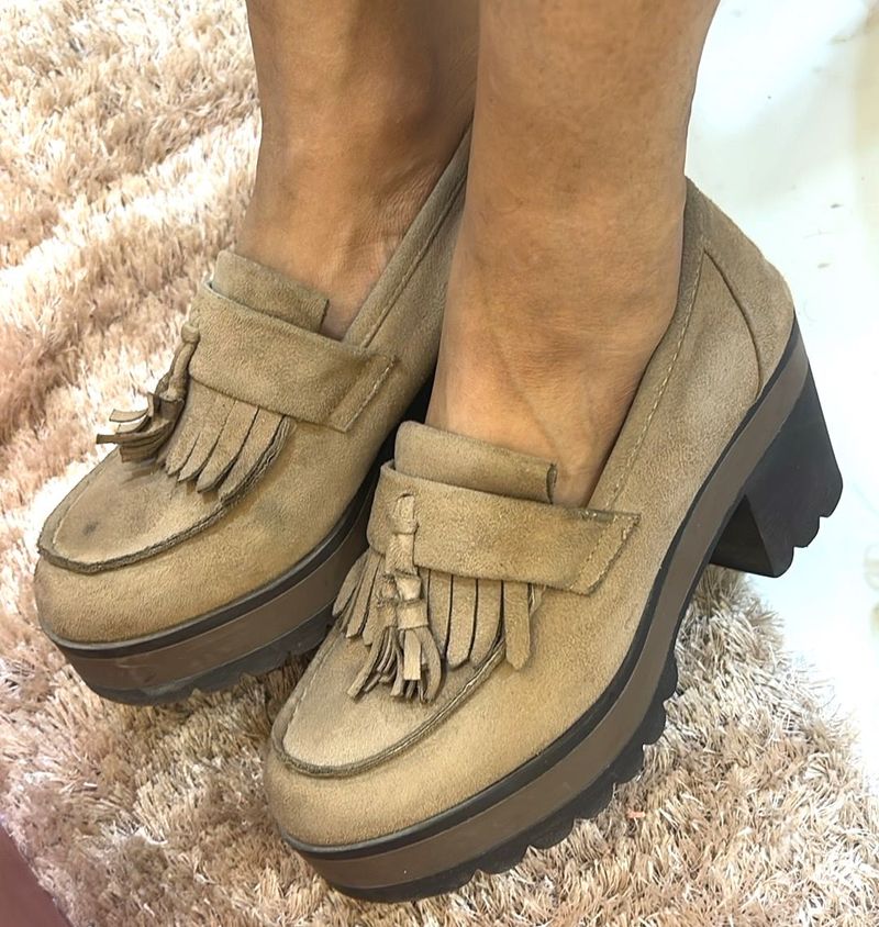 Trendy Korean Style Suede Platform Heel Loafer