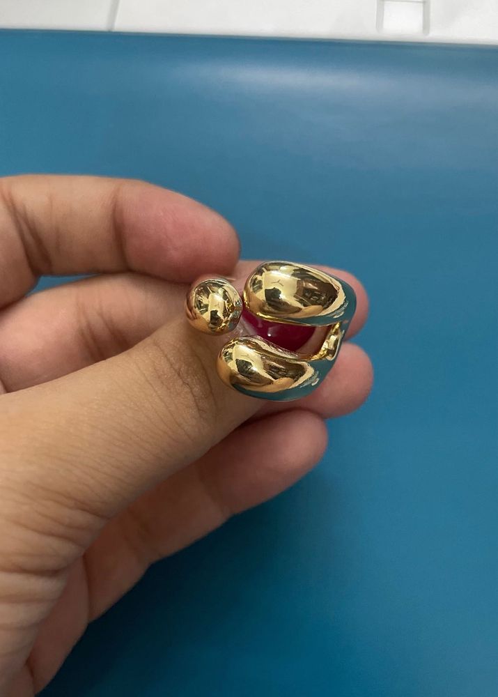 Unique Gold Ring