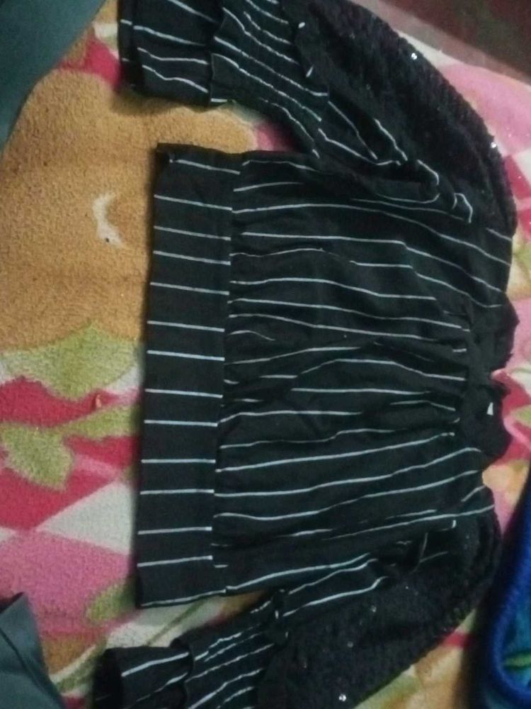 Striped Sleeve Detail Top