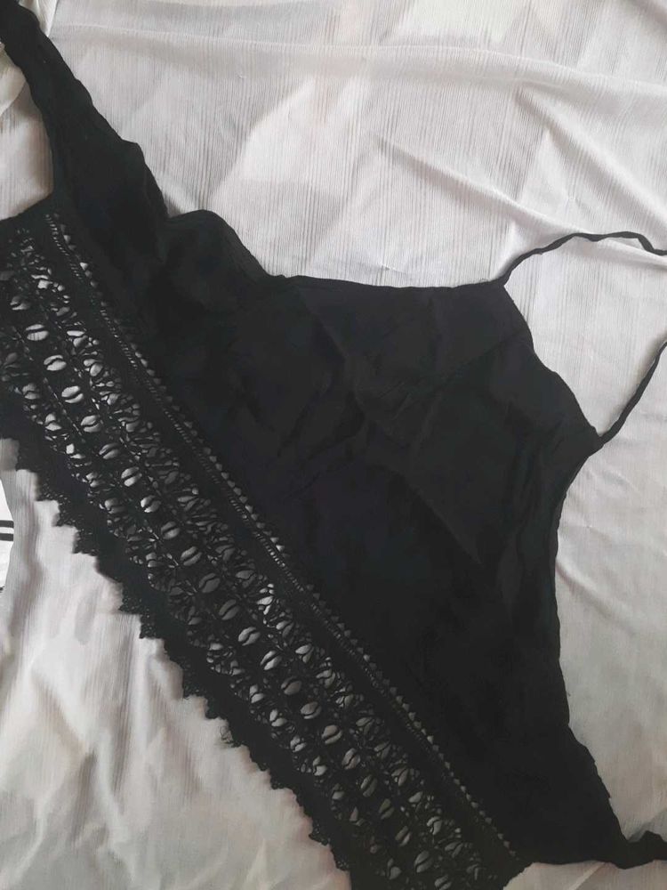 Black Backless Semicrochet Top