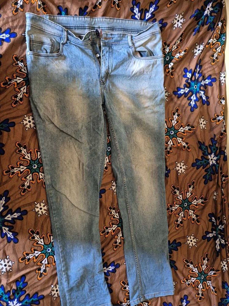 Light Wash Denim Jeans