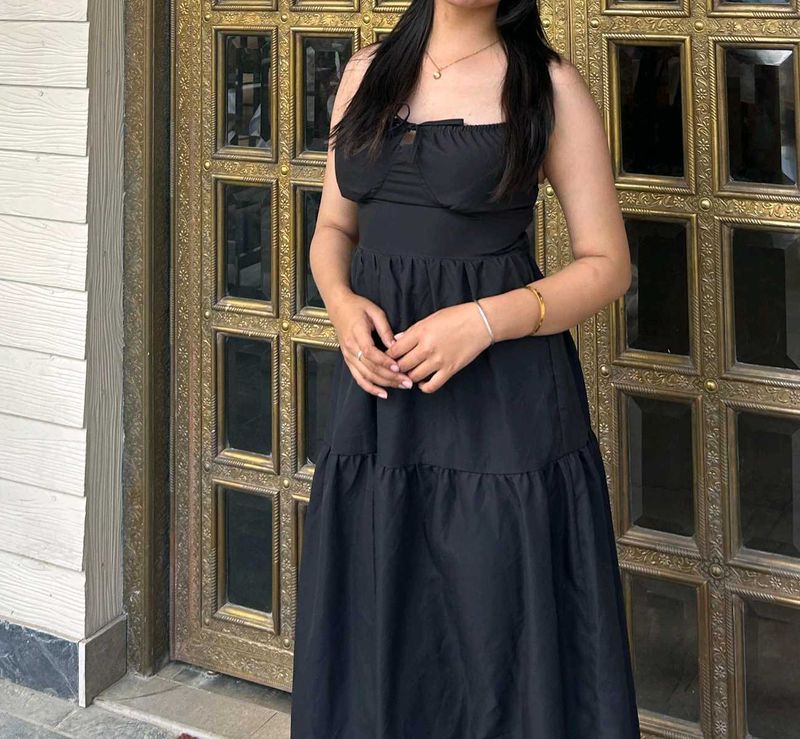 Chic Black Tiered Sundress