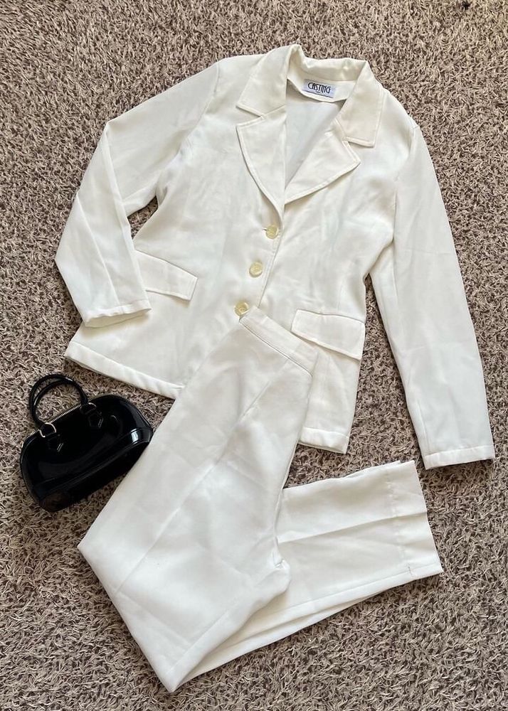 Price Drop 🥳💕 White Blazer Set 🤍