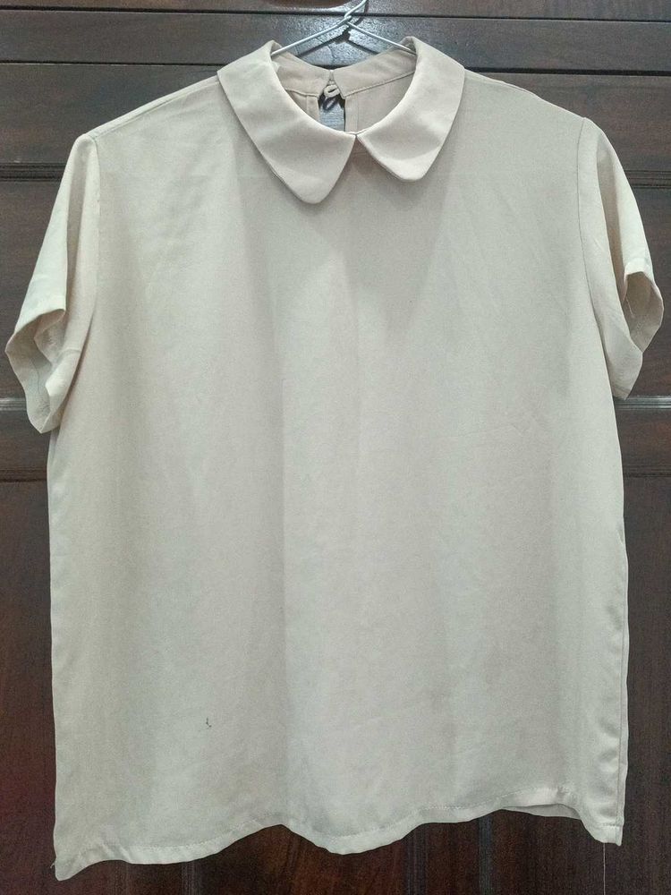 Women Cream Georgette Top With Collar