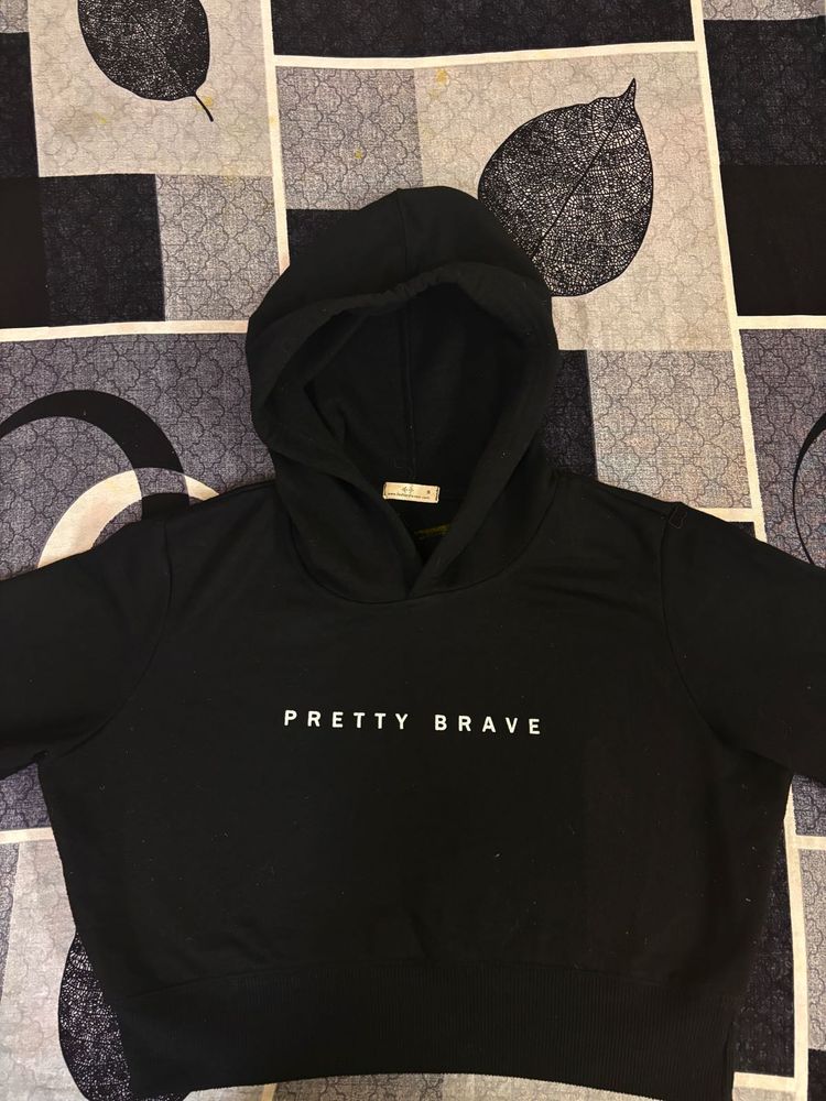 Black 'Pretty Brave' crop  Hoodie