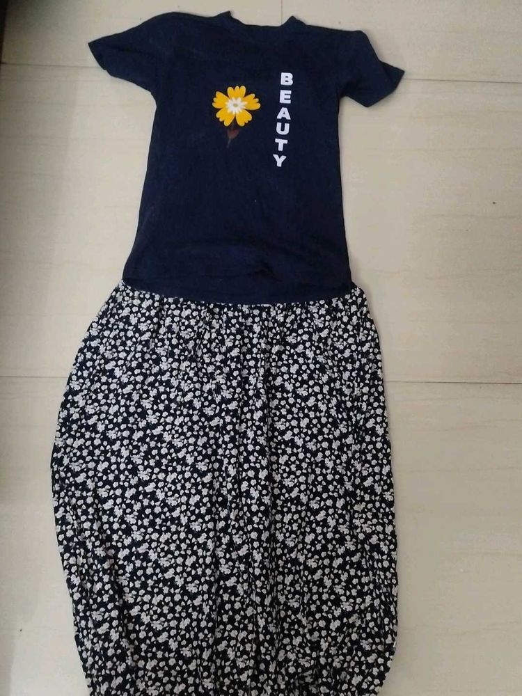 Women Navy Floral Dress
