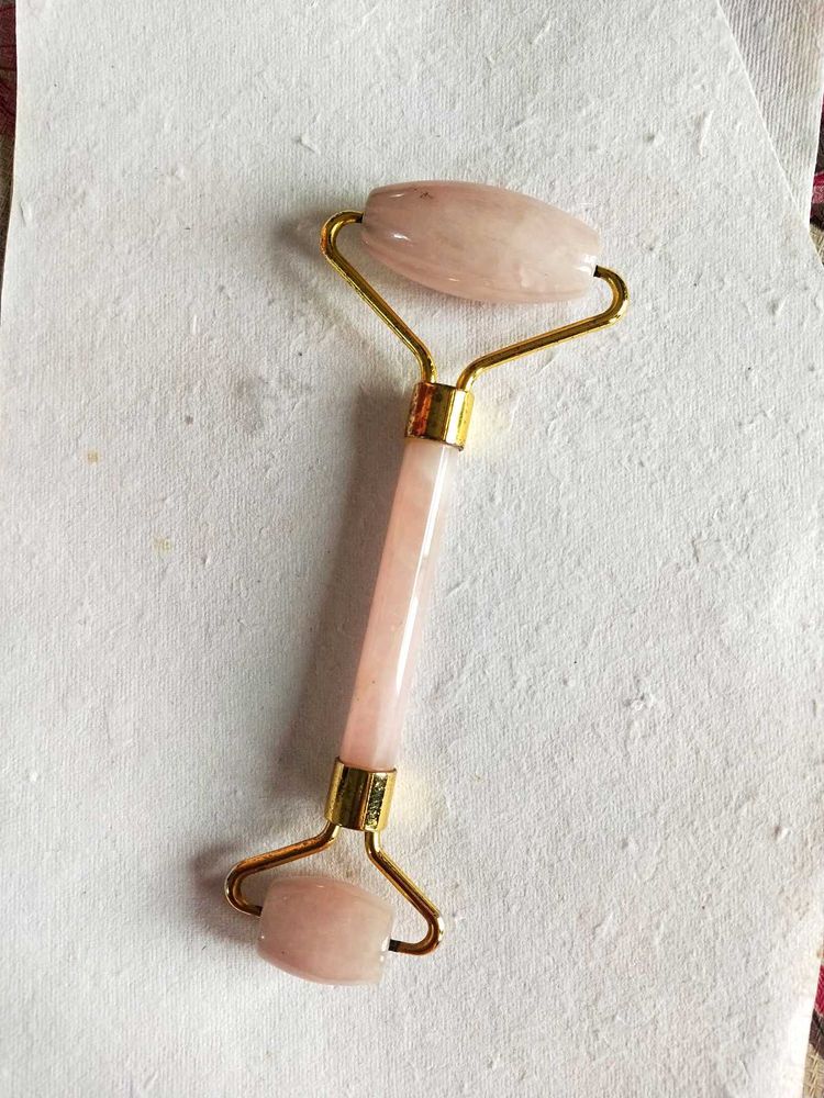 Rose Quartz Face Roller &amp; Massager for toning &amp; sc