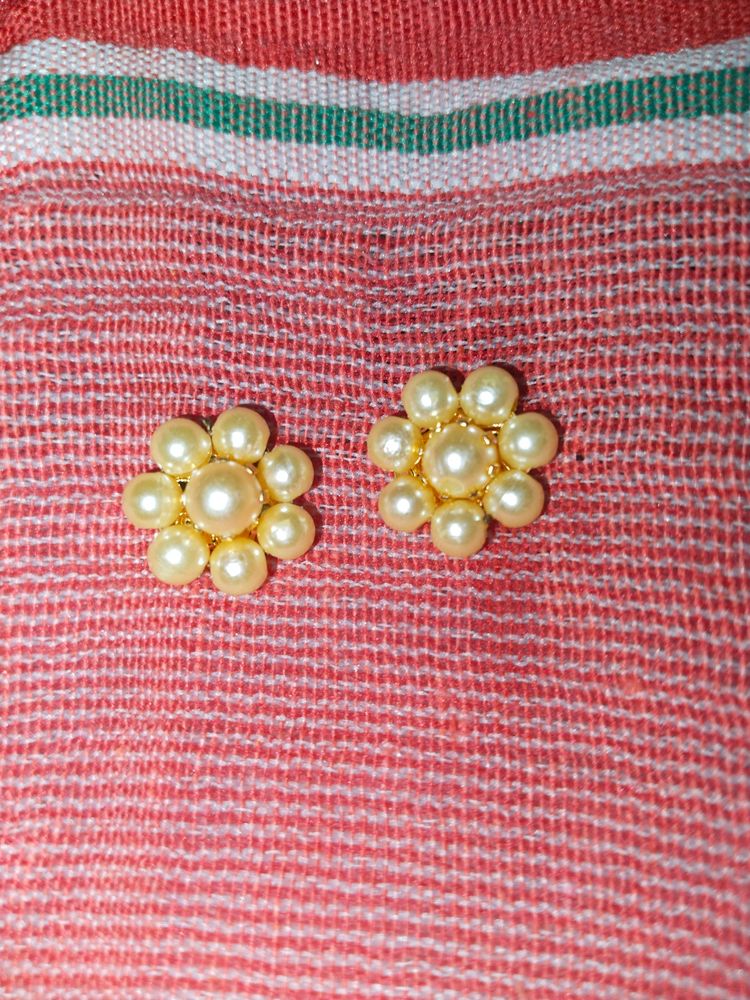 Moti Earing