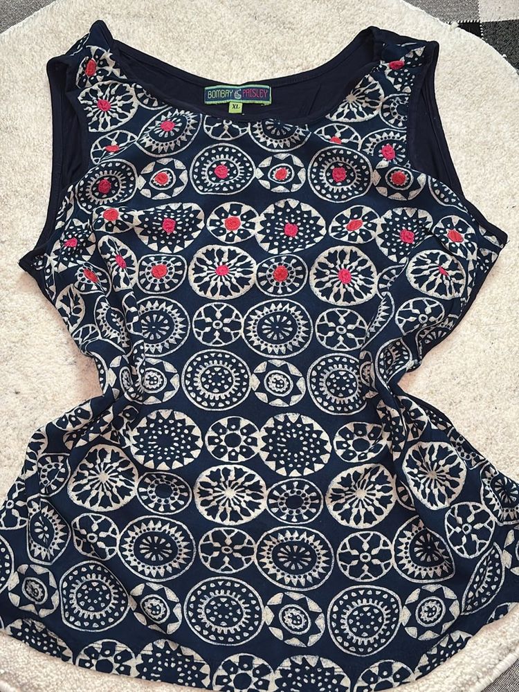 Sleeveless Mandala Print Top