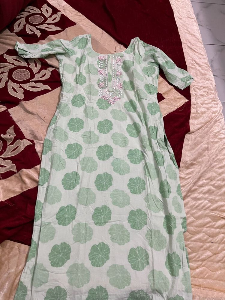 Printed Kurti And Neckline Beautiful Work