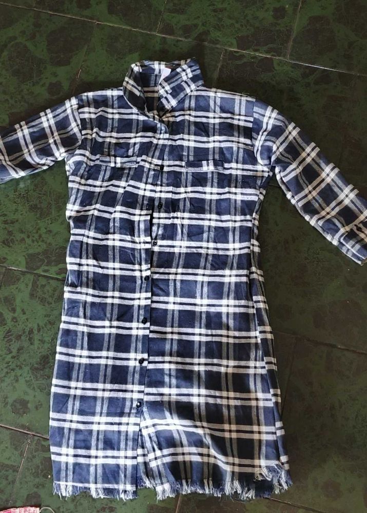 Stylish Plaid Shirt And Graphic Tee Combo