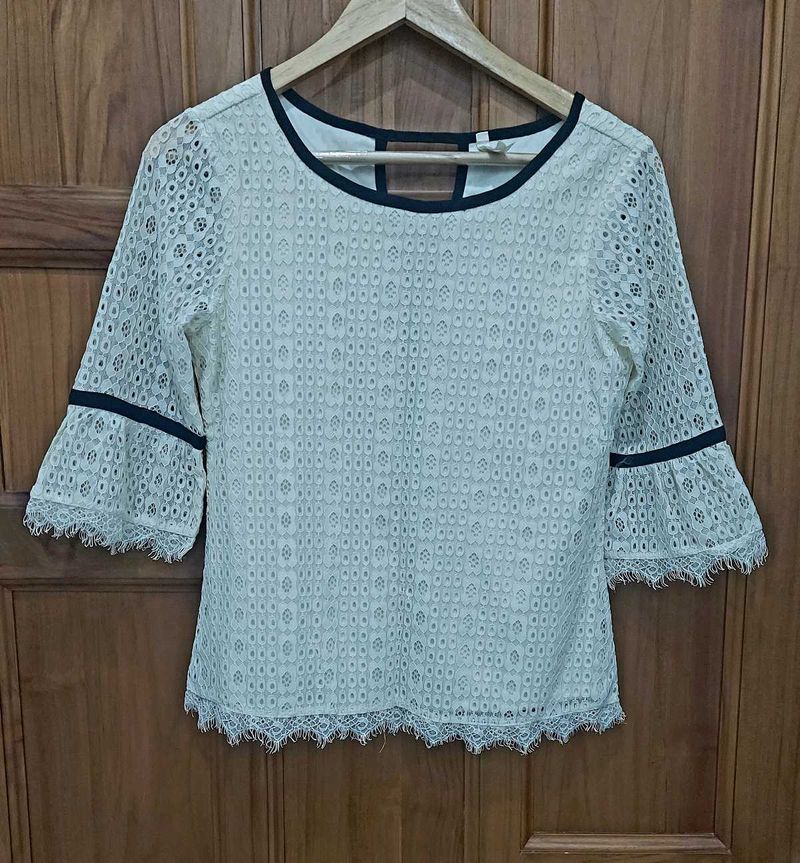 Premium Lace Bell Sleeve Top