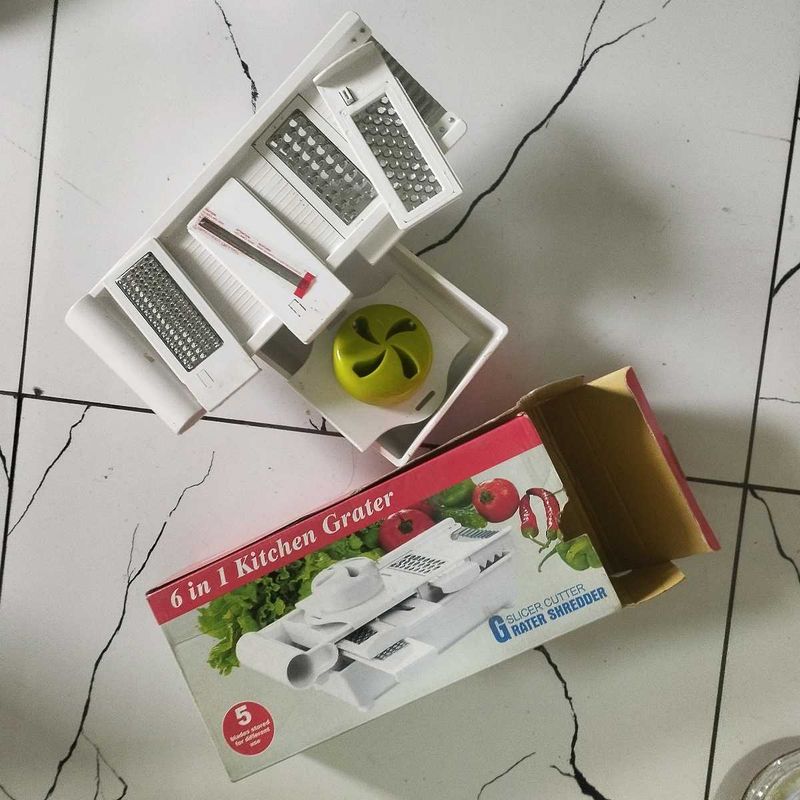 6-in-1 Kitchen Grater