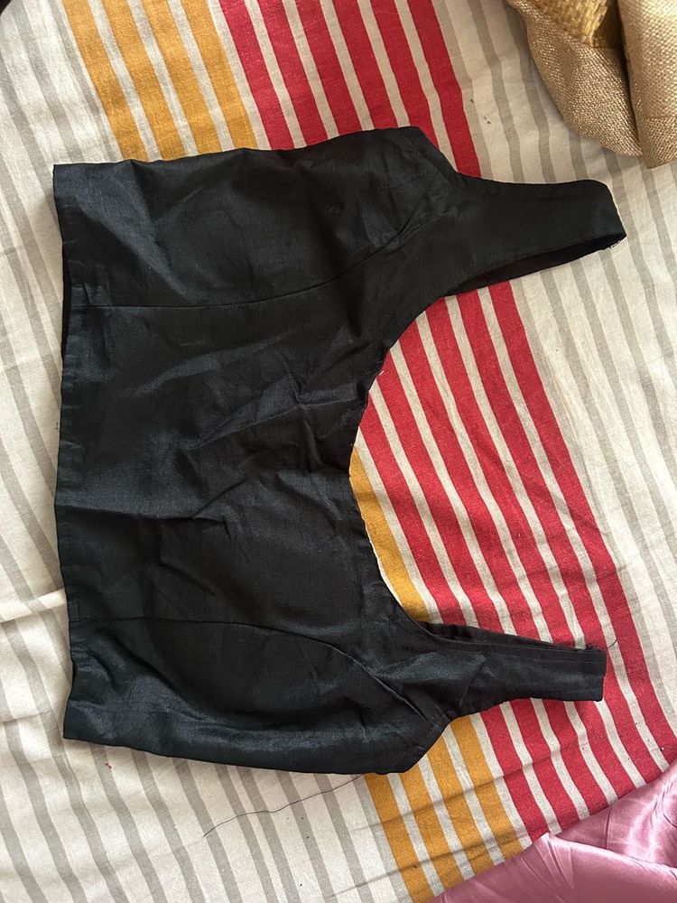 Sleeveless Black Blouse