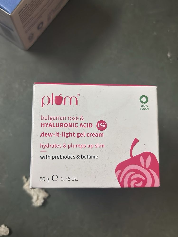Plum Hyaluronic Acid Moisturiser and Gel Cream