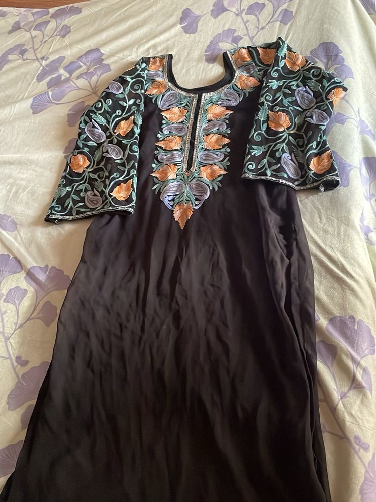 Elegant Embroidered Kurta