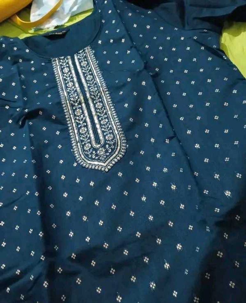 Embroidered Navy Blue Kurta