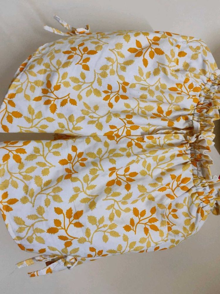 Women&#39;s Floral Shorts With Pockets