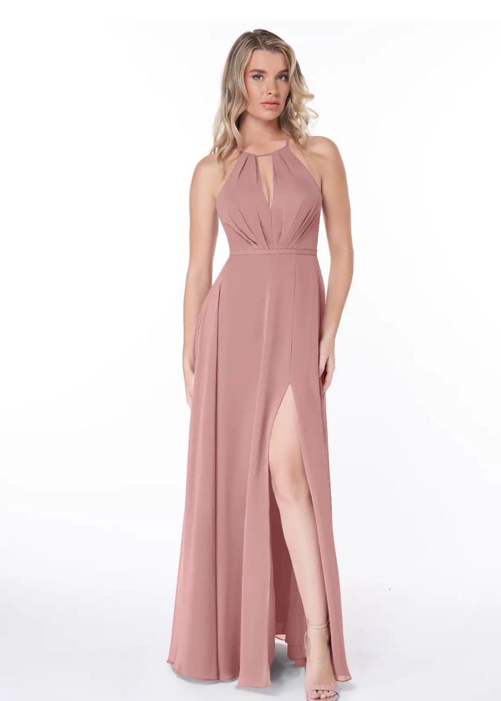 Blush peach back less bow dress👗(surplus)