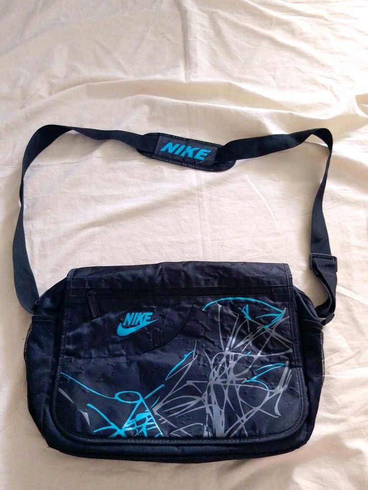 Nike Originals Authentic Gym Bag For Men And Women