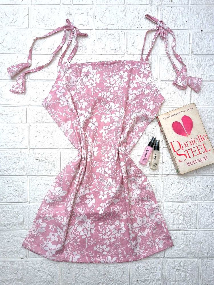 Strapped Short Kurti 🌷🤍