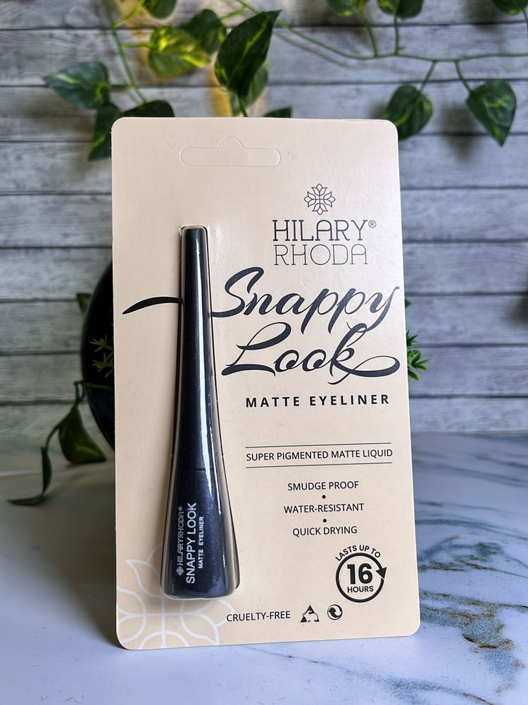 Hilary Rhoda Snappy Look Matte Eyeliner (Black)