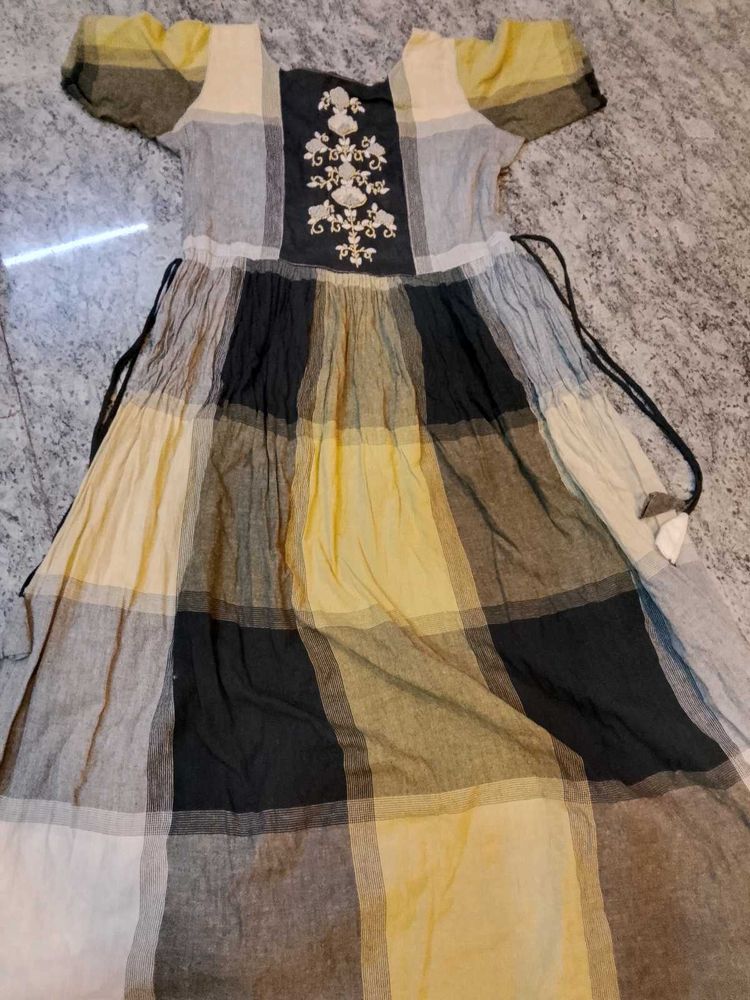 Checkered Embroidered Kurta