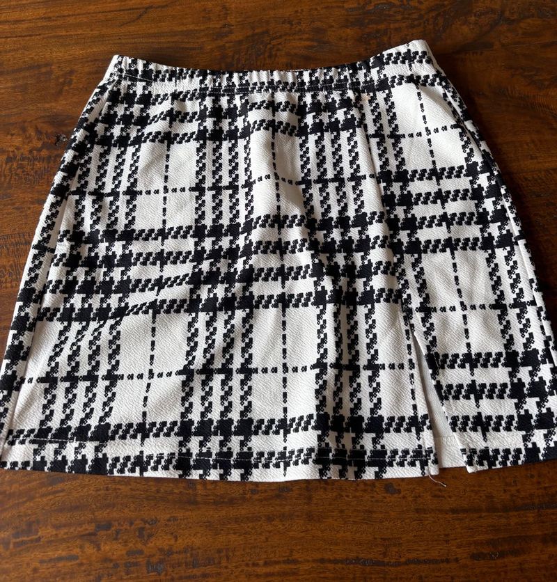 Chic Plaid Mini Skirt