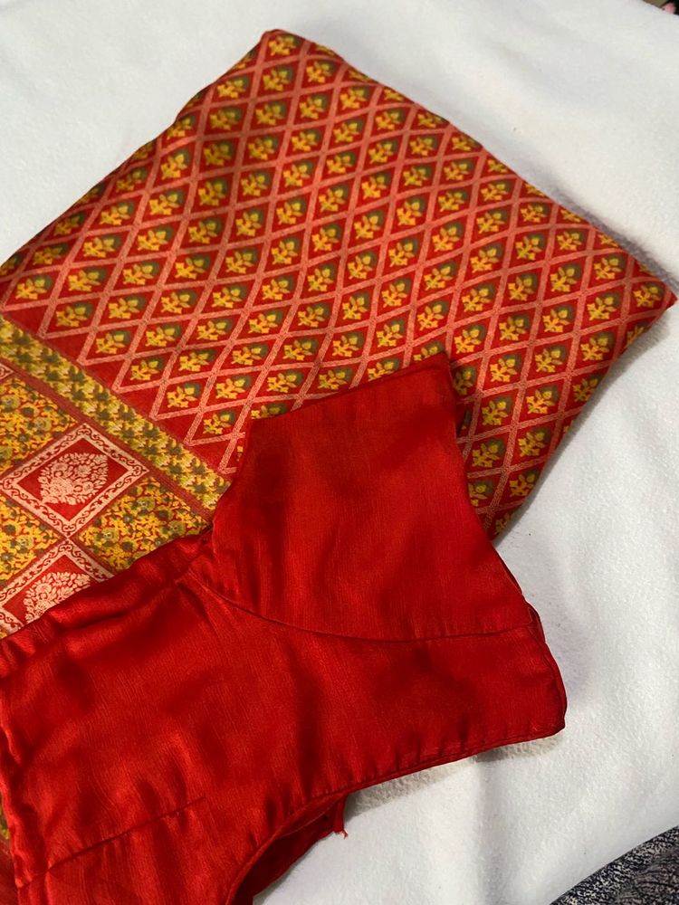 Elegant Ethnic Saree With Blouse