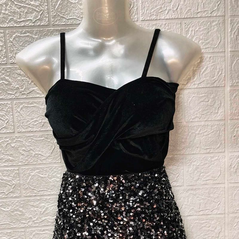 Black Velvet Spaghetti Crop Top