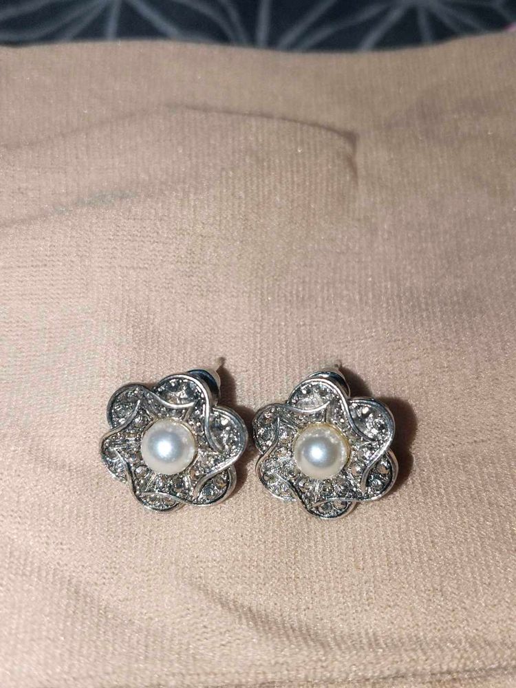 Pearl Flower Earrings