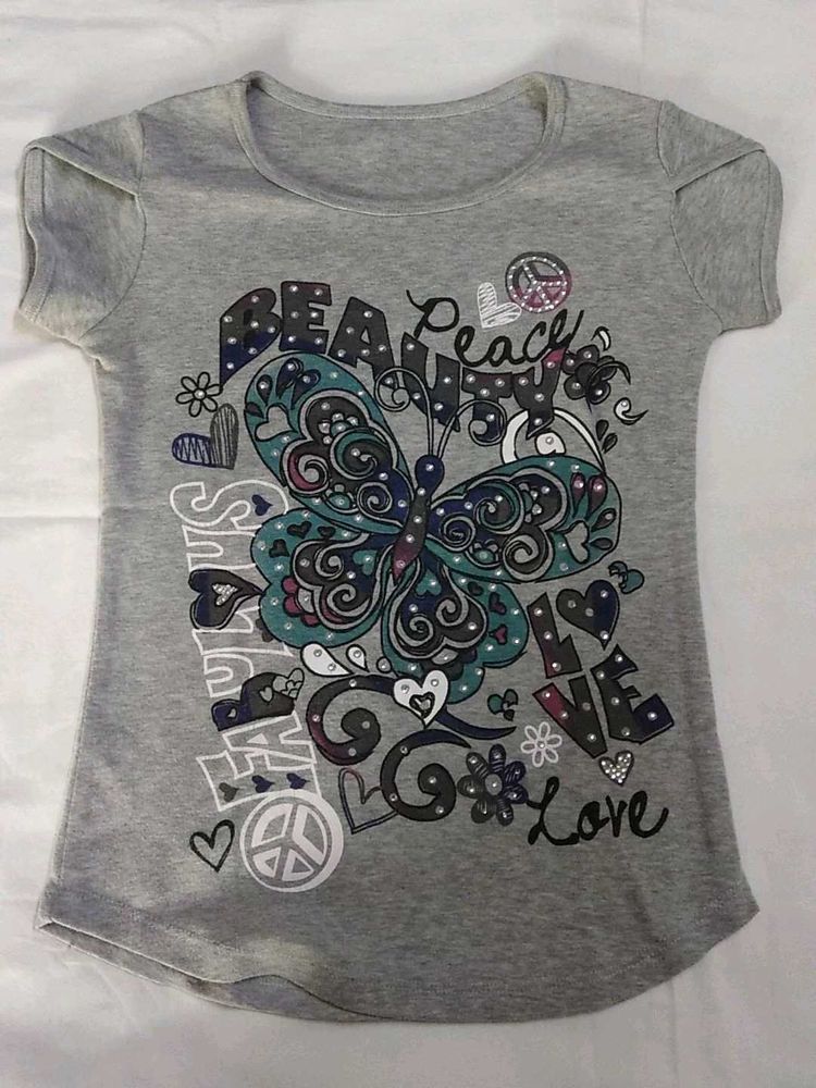 A Smart Grey Coloured T Shirt