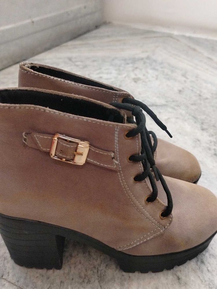 Stylish Taupe Heeled Booties