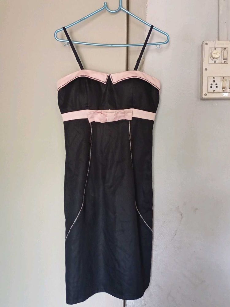 Chic Black &amp; Pink Mini Dress