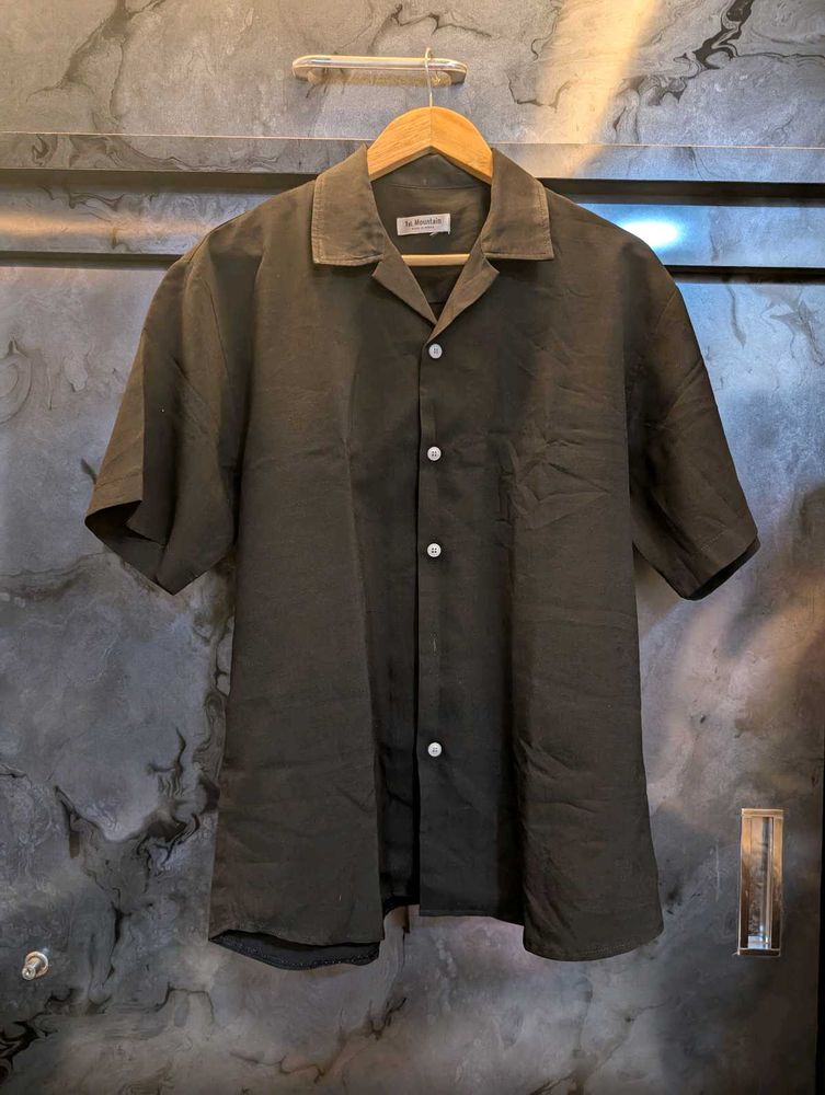 Men&#39;s Black Halfsleeve Shirt