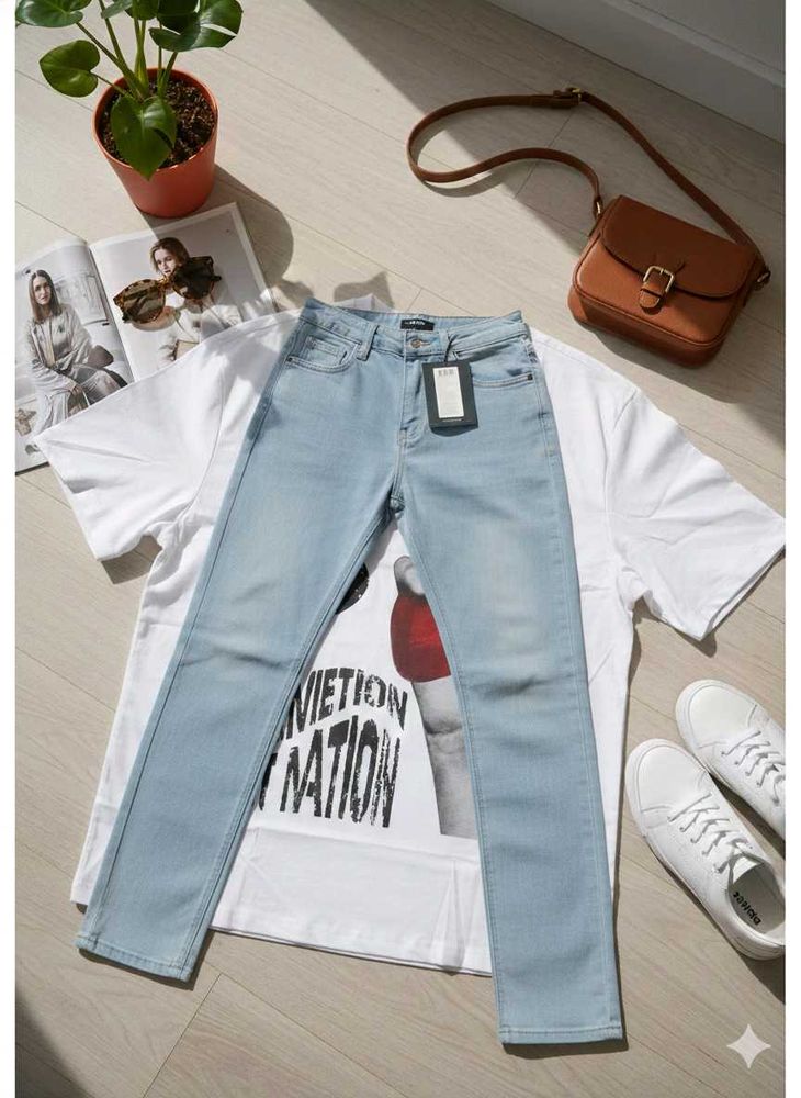 Light Wash Denim Jeans