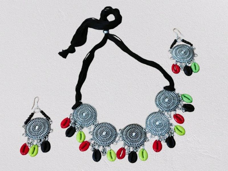 Boho Shell Necklace &amp; Earring Set