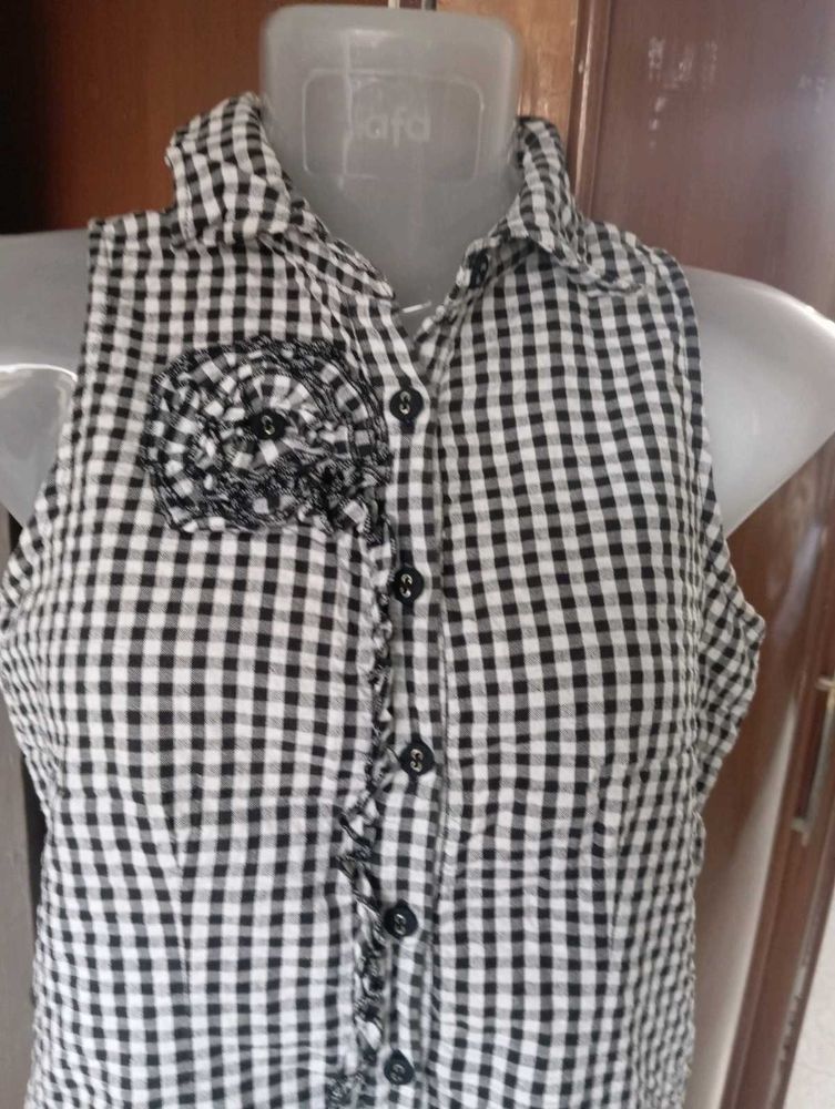 Checkered Sleeveless Top