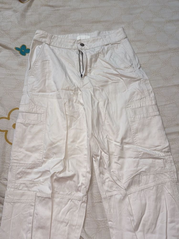 Off-White Cargo Pants