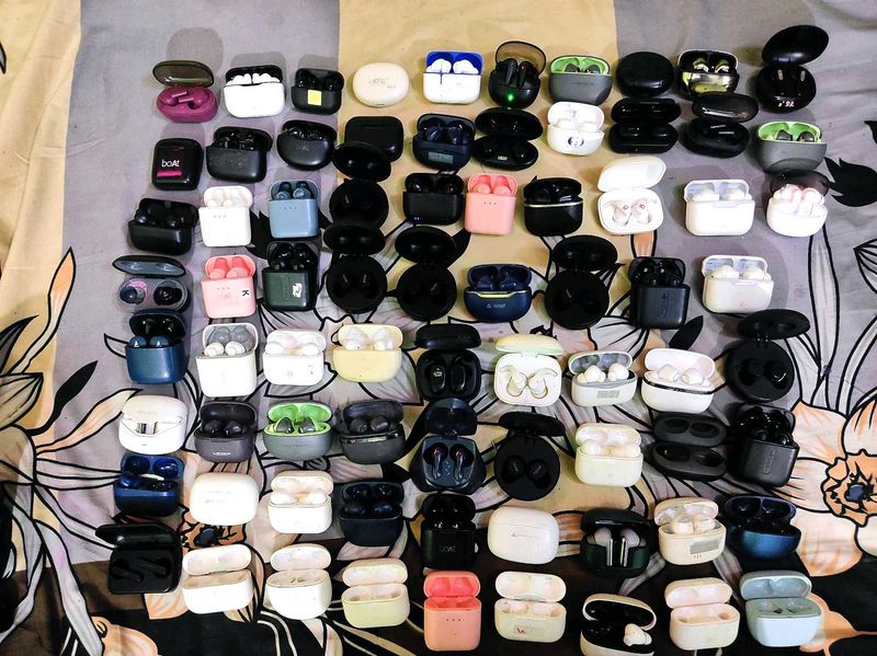 Lot Of Airpods And Airdopes 70 Pics