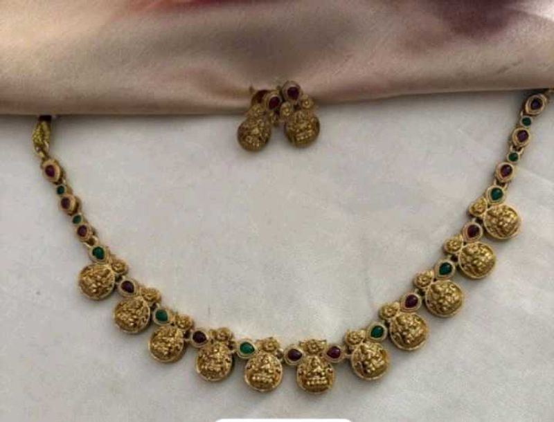 Elegant Gold-Tone Necklace Set