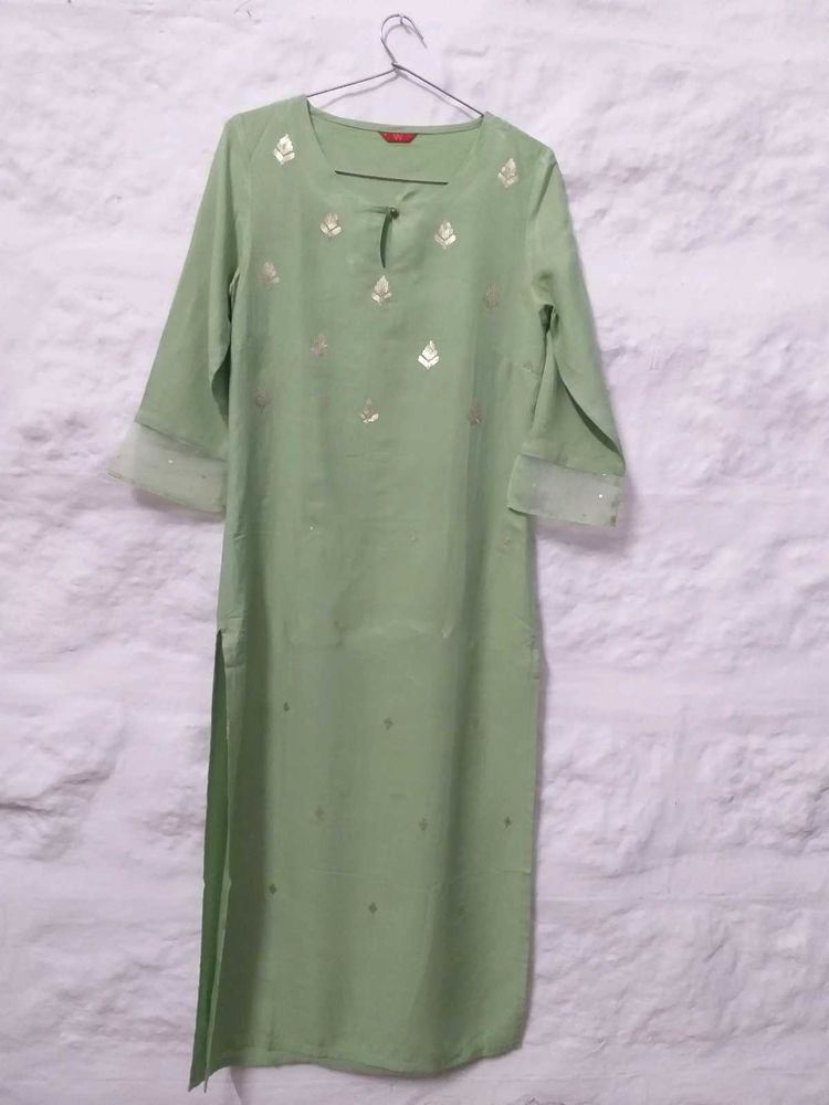 W Kurta